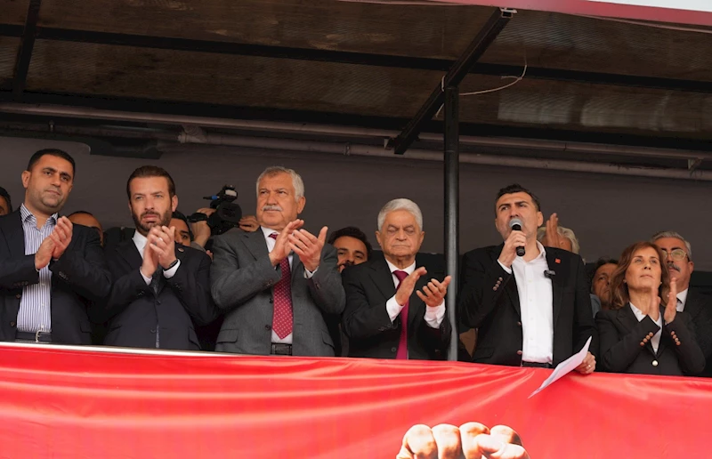Başkan Zeydan Karalar, “Ekrem Başkanımızın yanındayız.”